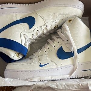 Nike Air Force 1 Hi Top